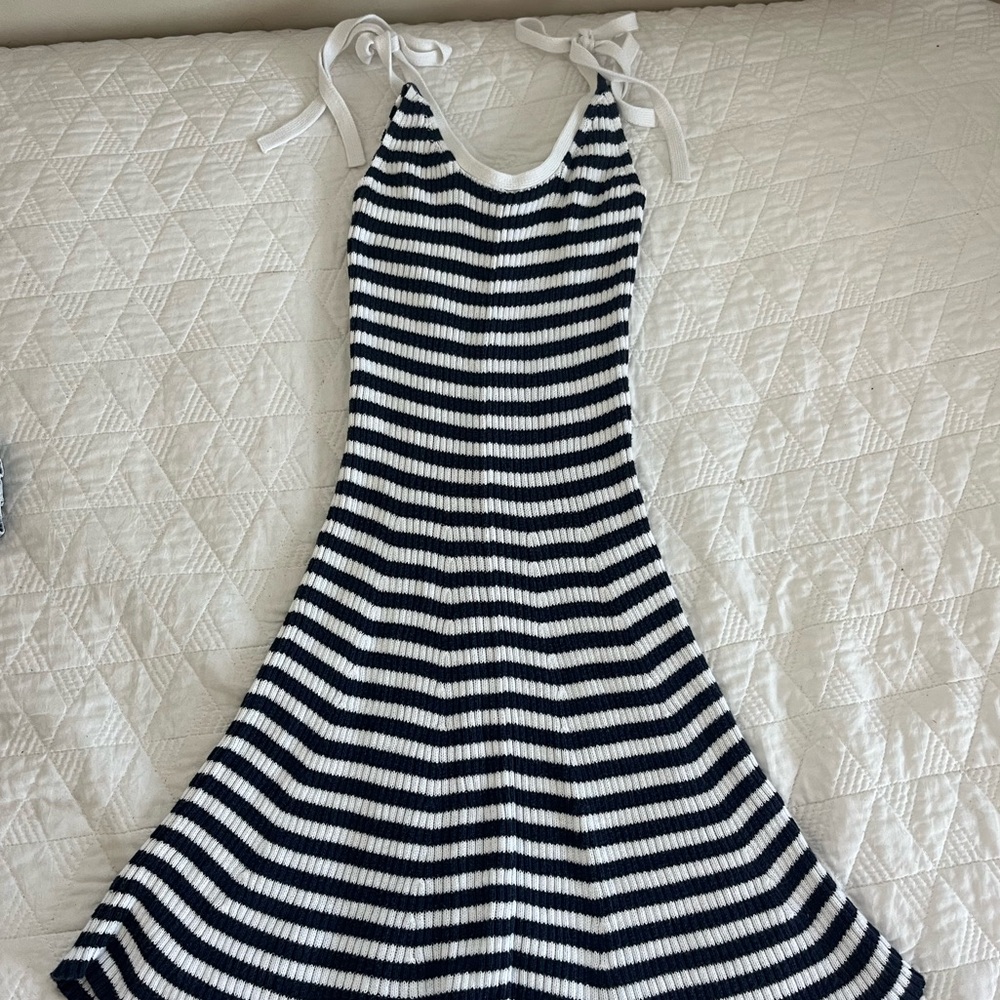 Stripped comfortable size small dress!